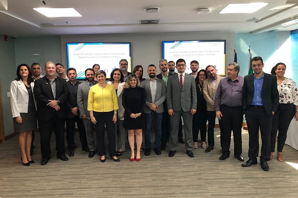 Registros do 1º Encontro Presencial do Grupo de Trabalho para a Transformação Digital nos Governos Estaduais e Distrital do CONSAD/ABEP-TIC - GTD.GOV, realizado nos dias 30 e 31 de Maio de 2019, em Brasília/DF, na Sede do Banco Mundial. Local: Brasília/DF - Sede do Banco Mundial